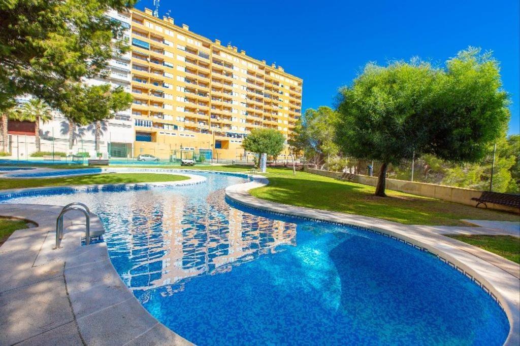 Apartment In Campoamor Overlooking The Swimming Pool מראה חיצוני תמונה