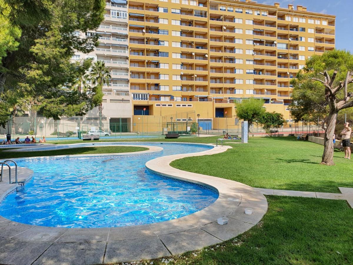 Apartment In Campoamor Overlooking The Swimming Pool מראה חיצוני תמונה