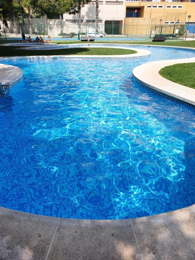 Apartment In Campoamor Overlooking The Swimming Pool מראה חיצוני תמונה