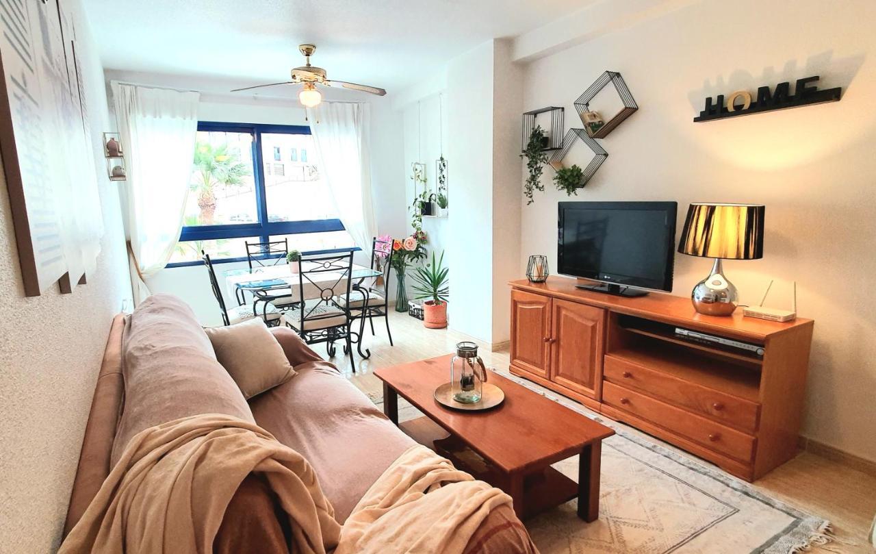Apartment In Campoamor Overlooking The Swimming Pool מראה חיצוני תמונה